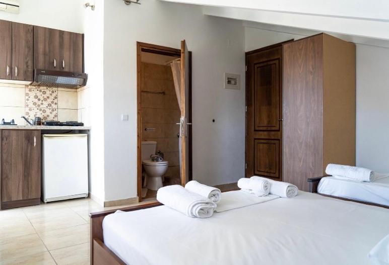 Villa Elva Ammoudia Exteriör bild